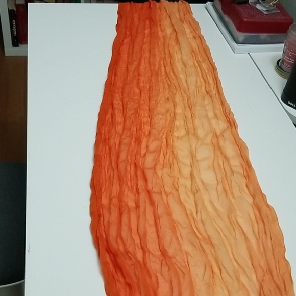 Three assorted styles scarves - Picture 8 of 9